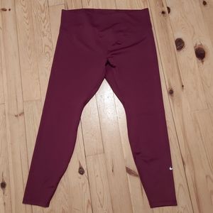 Nike Women's One Plus Size leggings